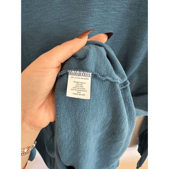 Tom James Long Sleeve V-Neck - Picture 3 of 7